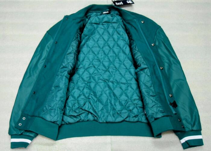 Grajewo ogłoszenia: Sprzedam kurtke bejsbolówka rozmiar XXL 270 zl do negocjacji